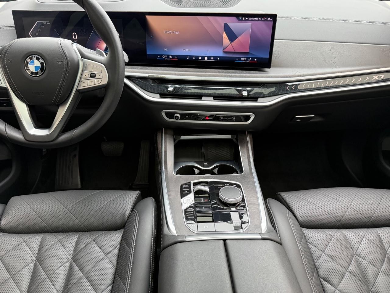 BMW X7 Vehicle Image 11