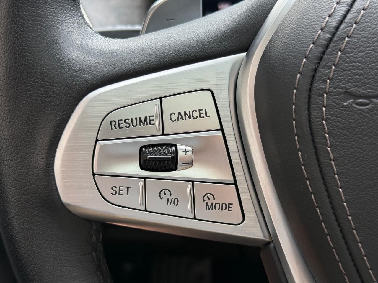 BMW X7 Vehicle Image 17