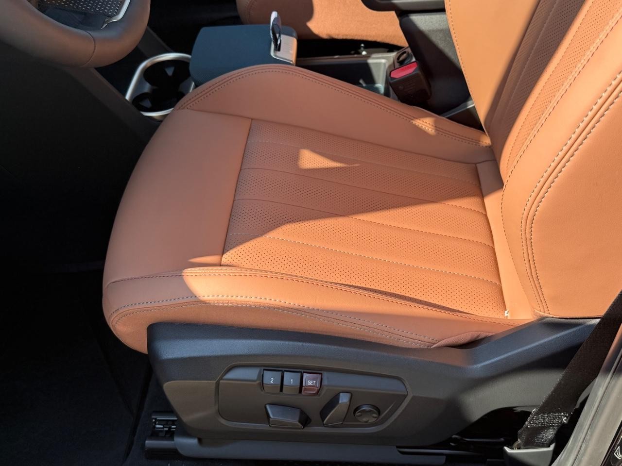 MINI Countryman Vehicle Image 17