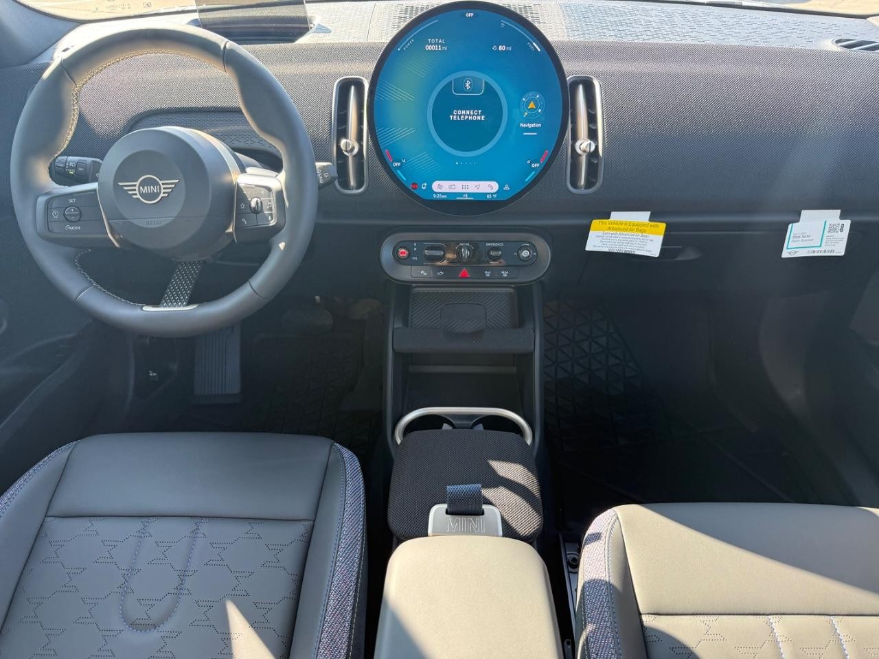 MINI Countryman Vehicle Image 05