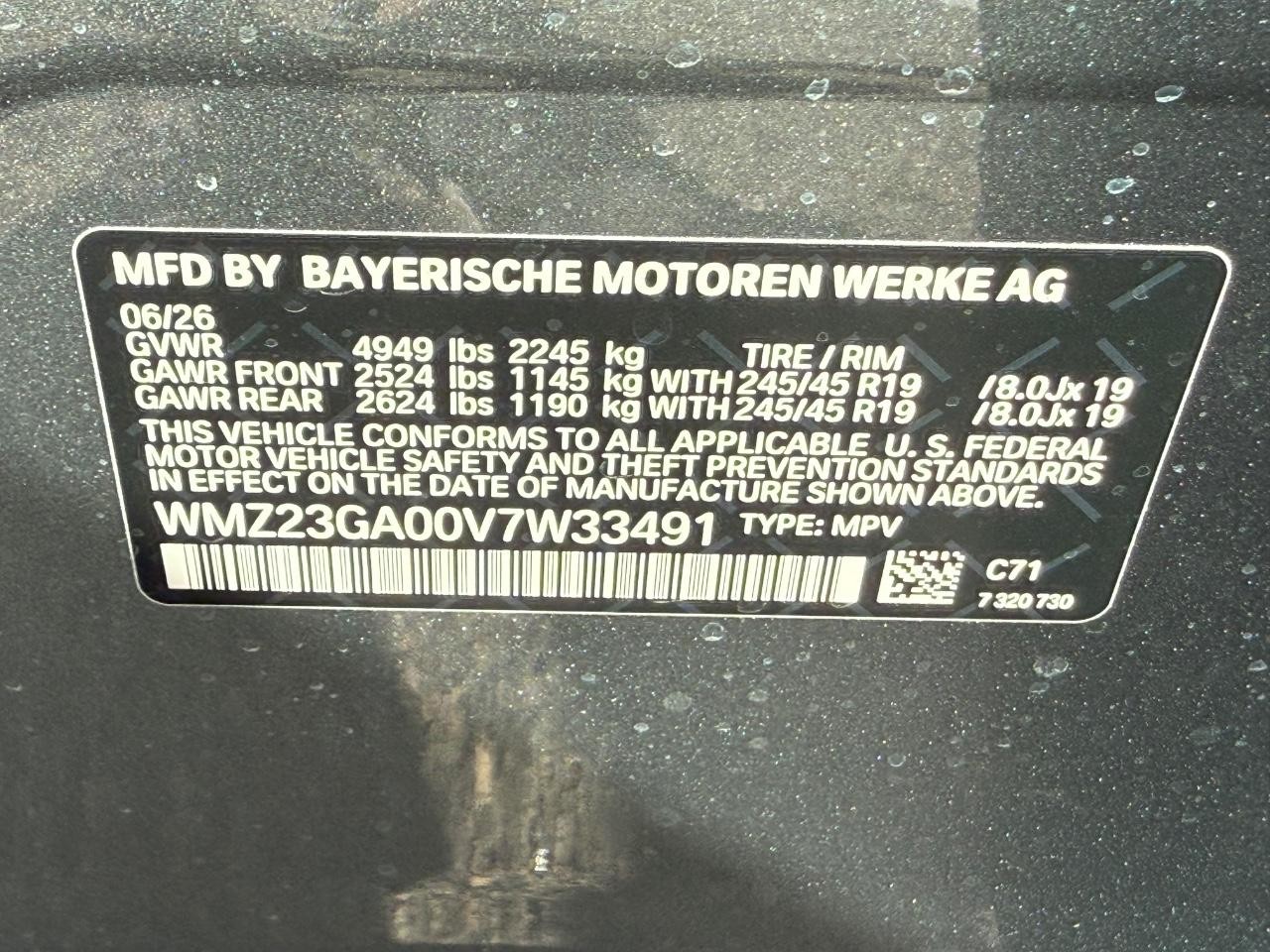 MINI Countryman Vehicle Image 16