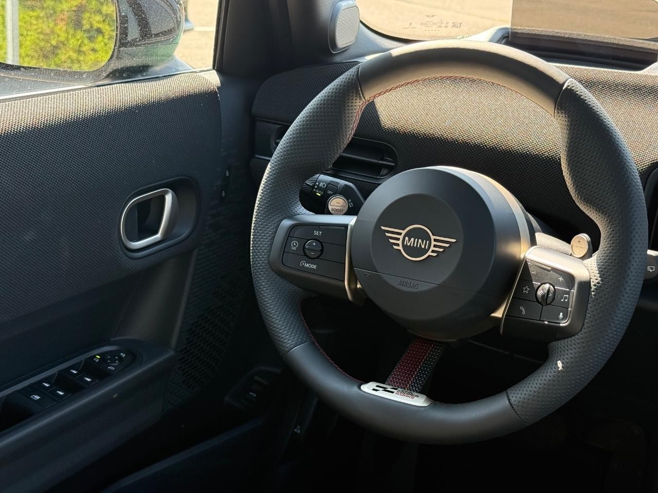 MINI Hardtop 4 Door Vehicle Image 09