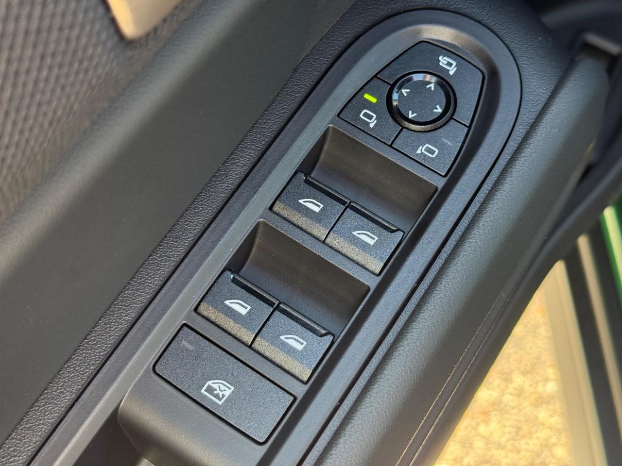 MINI Countryman Vehicle Image 14