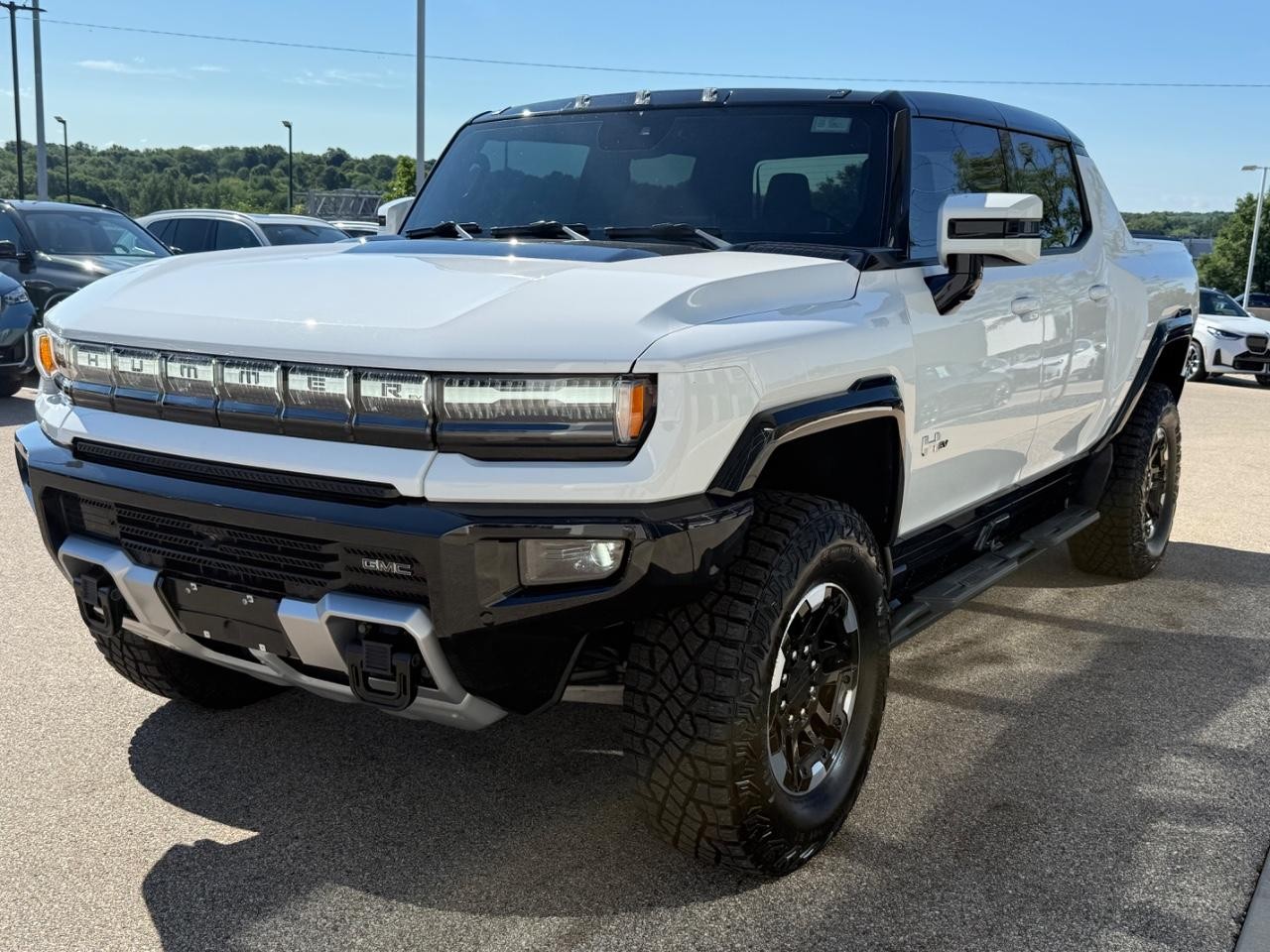 GMC HUMMER EV Pickup Vehicle Image 08