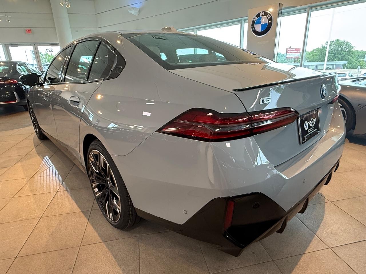 BMW i5 Vehicle Image 05