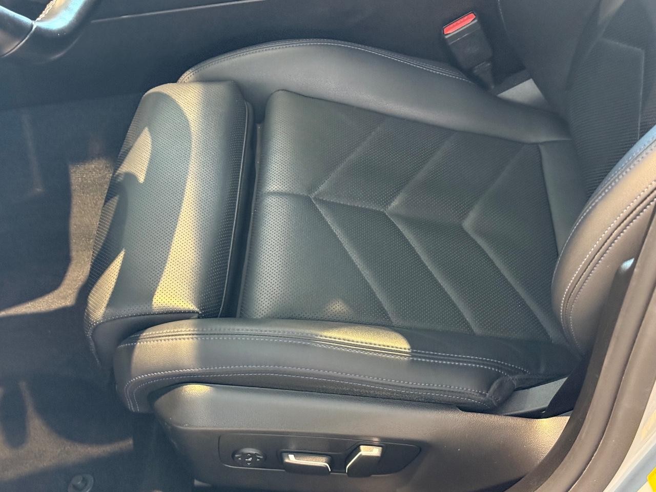 BMW i5 Vehicle Image 22