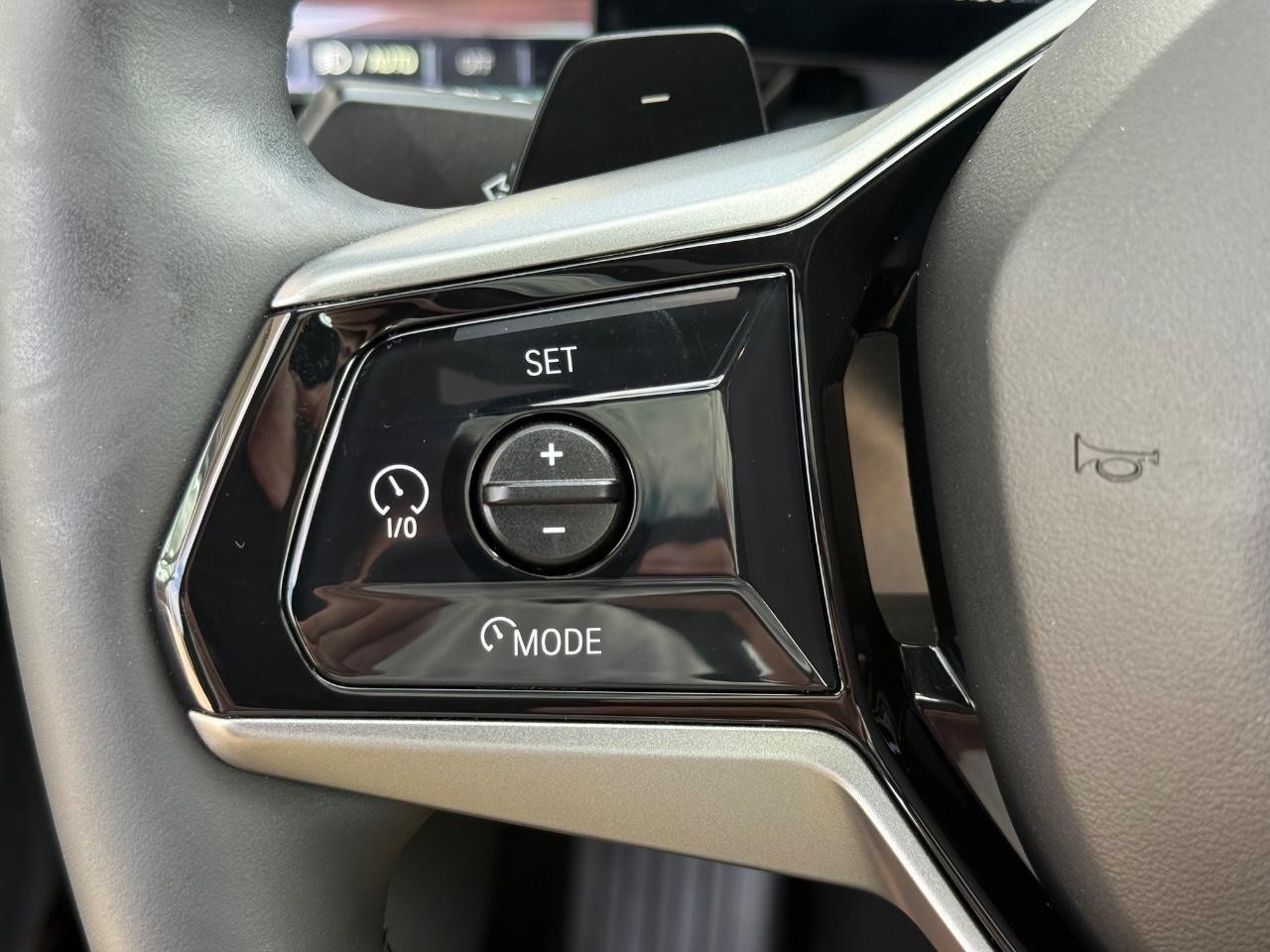 BMW 5 Series Vehicle Image 17