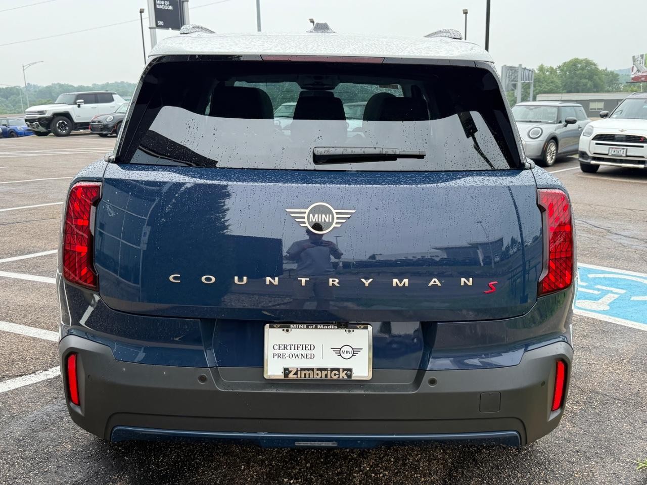 MINI Countryman Vehicle Image 05