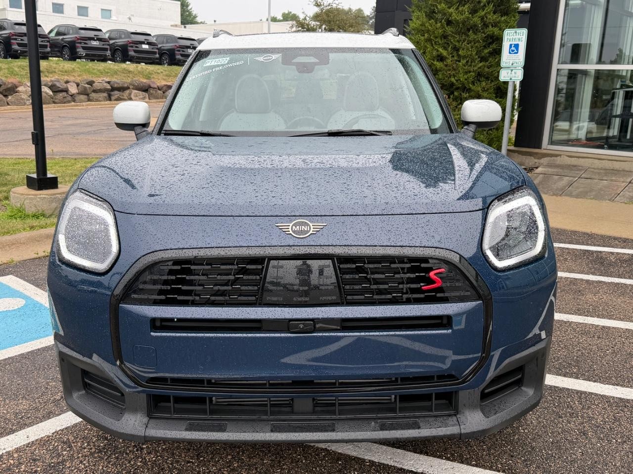 MINI Countryman Vehicle Image 10