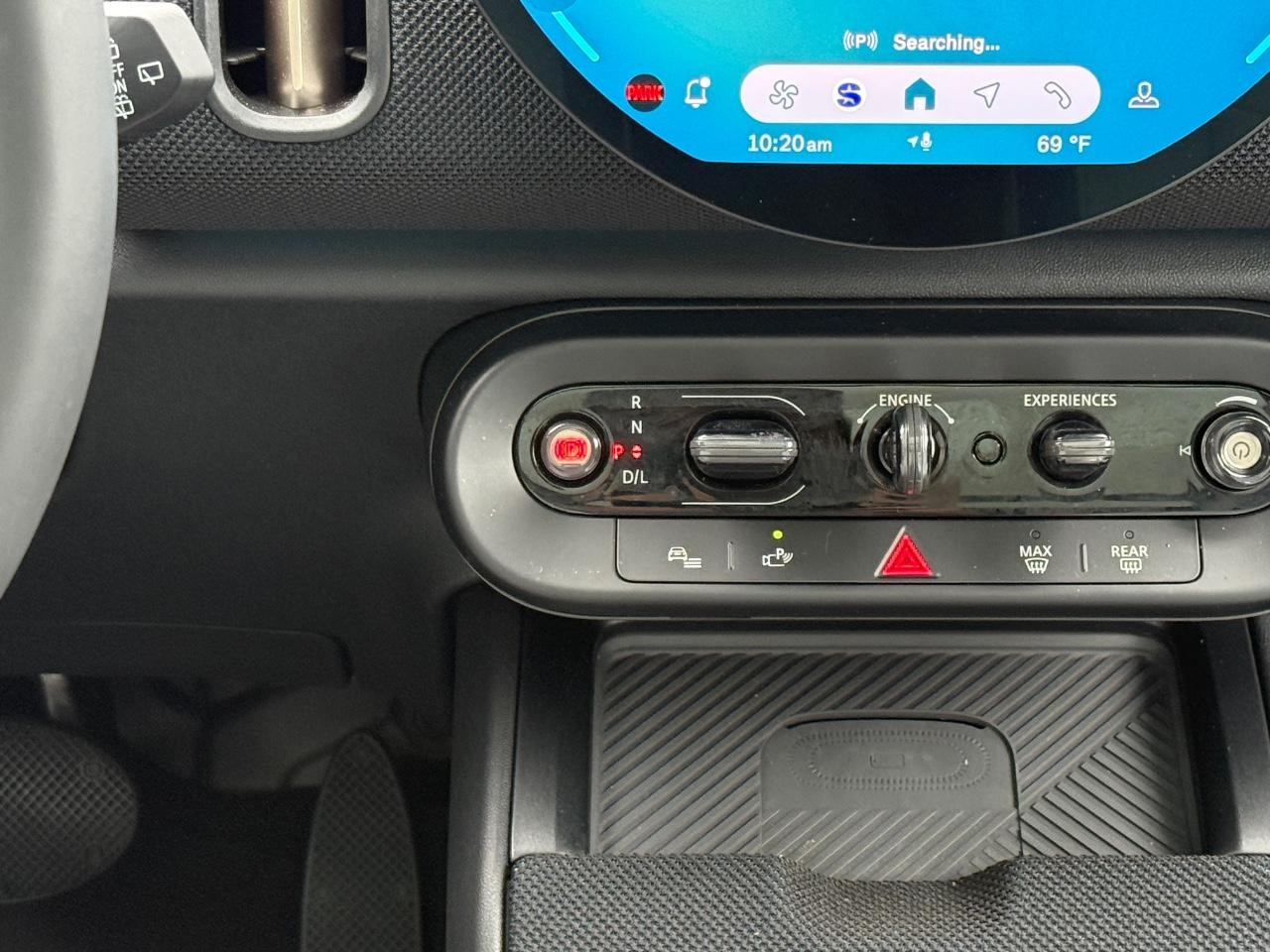 MINI Countryman Vehicle Image 14