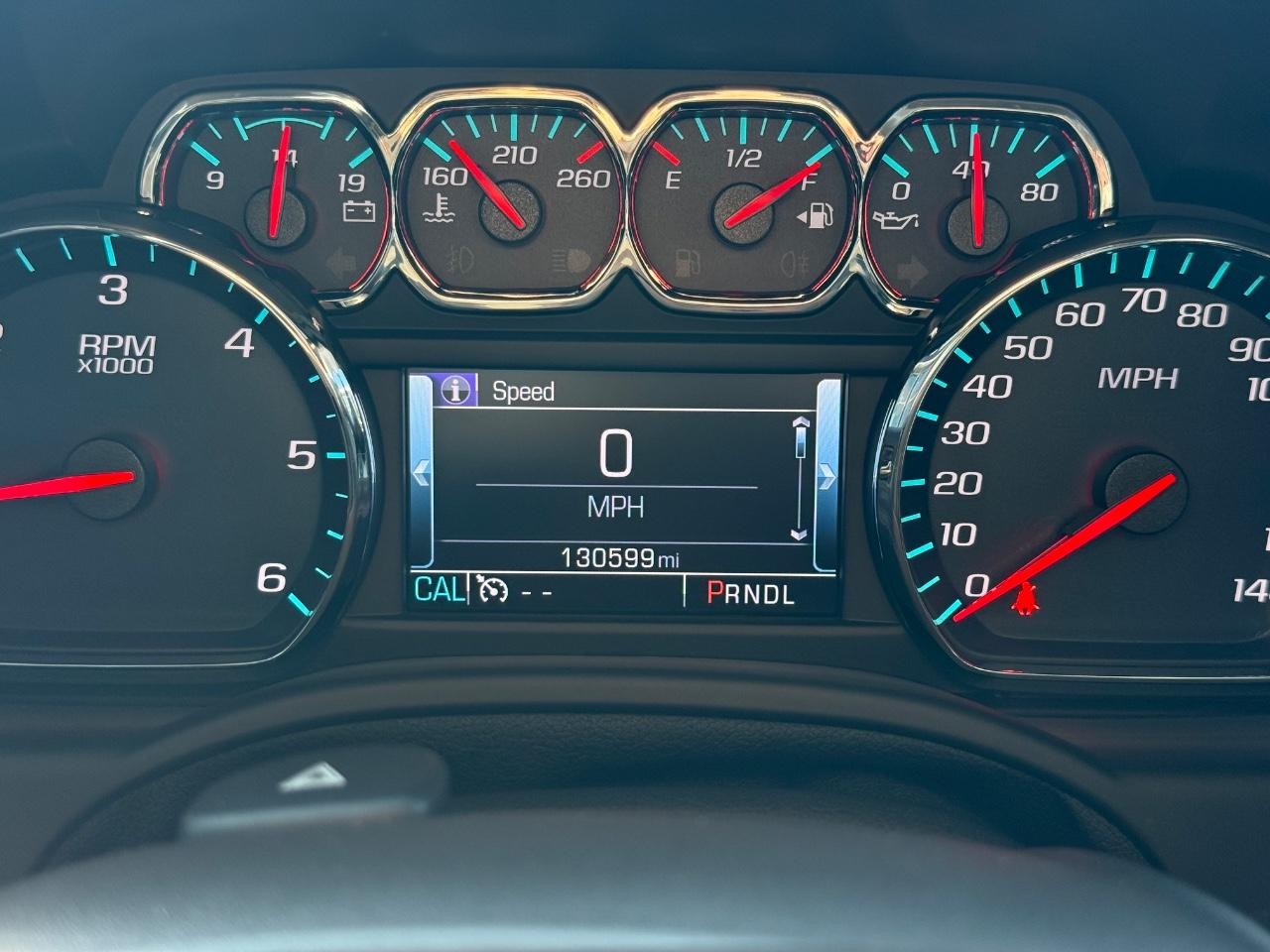 GMC Yukon Vehicle Image 19