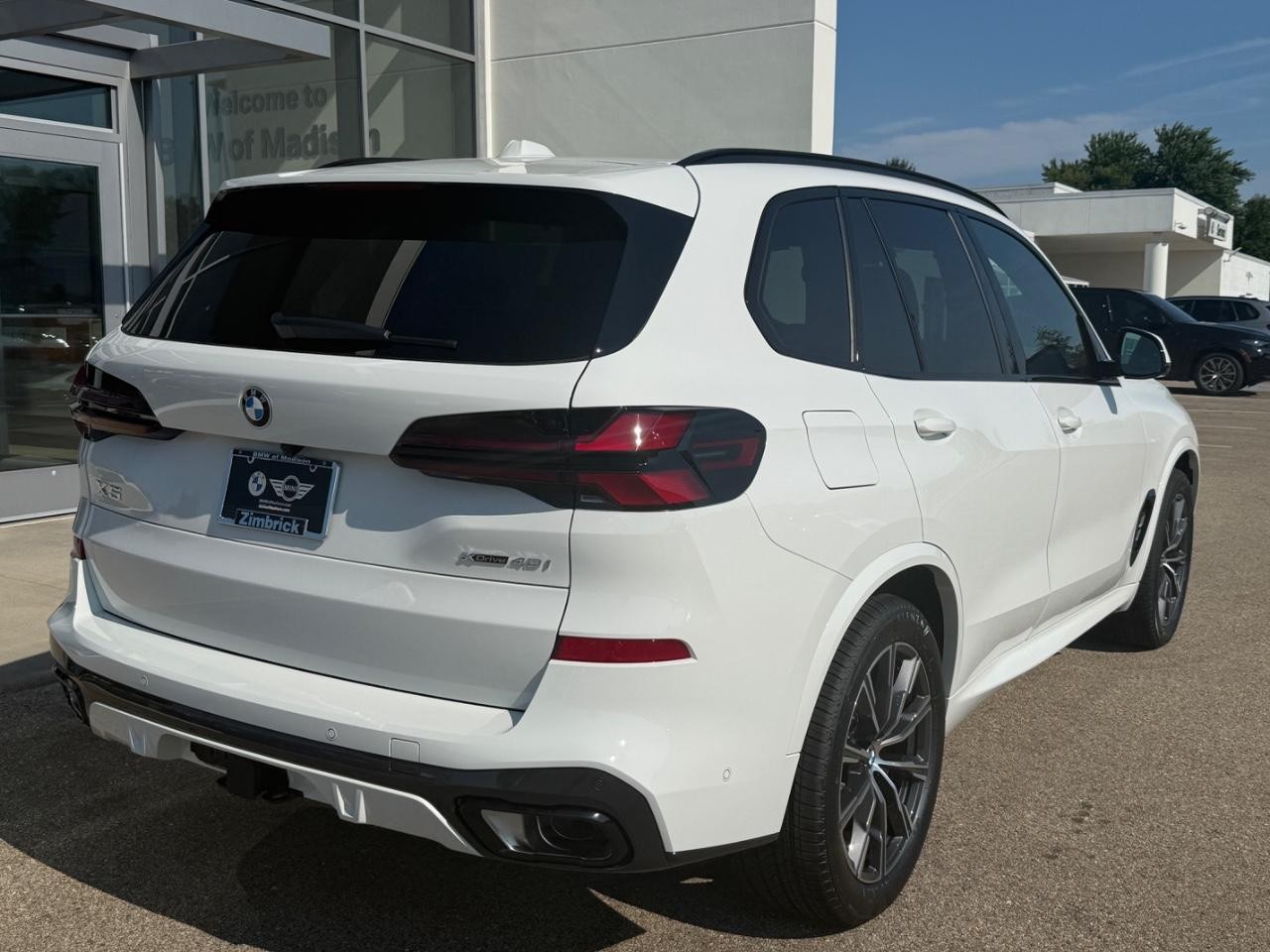 BMW X5 Vehicle Image 03