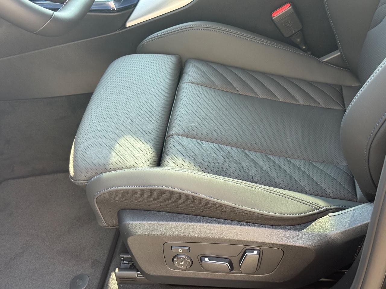 BMW X3 Vehicle Image 18