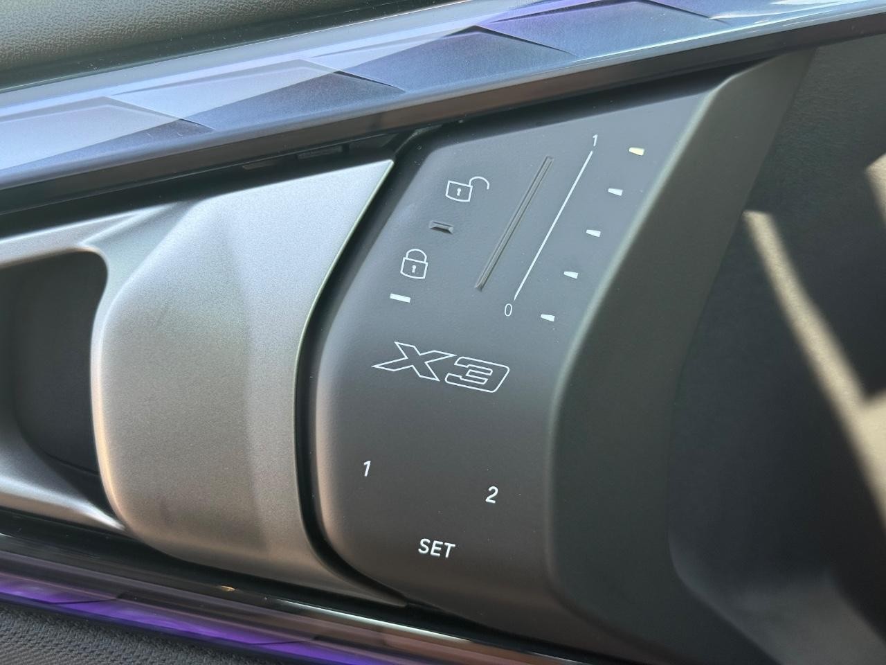 BMW X3 Vehicle Image 11