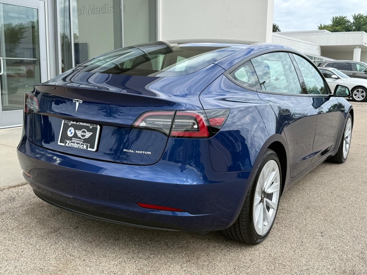 Tesla Model 3 Vehicle Image 03