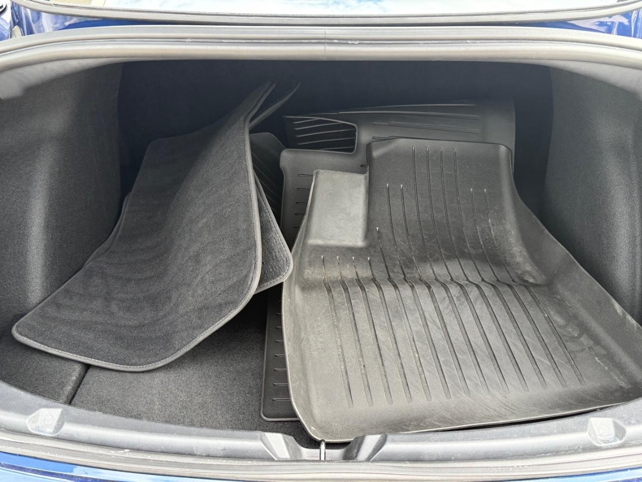 Tesla Model 3 Vehicle Image 05