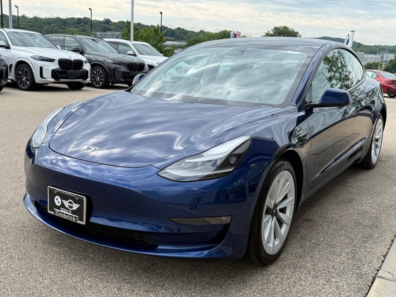 Tesla Model 3 Vehicle Image 08
