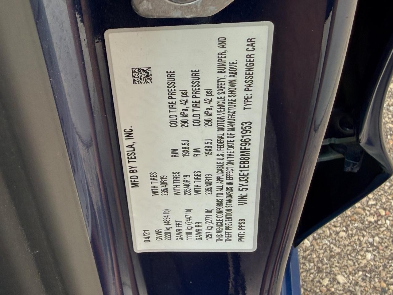 Tesla Model 3 Vehicle Image 21