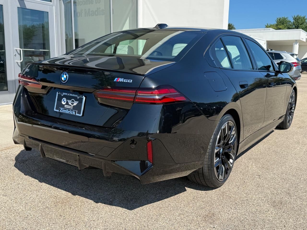 BMW i5 Vehicle Image 03