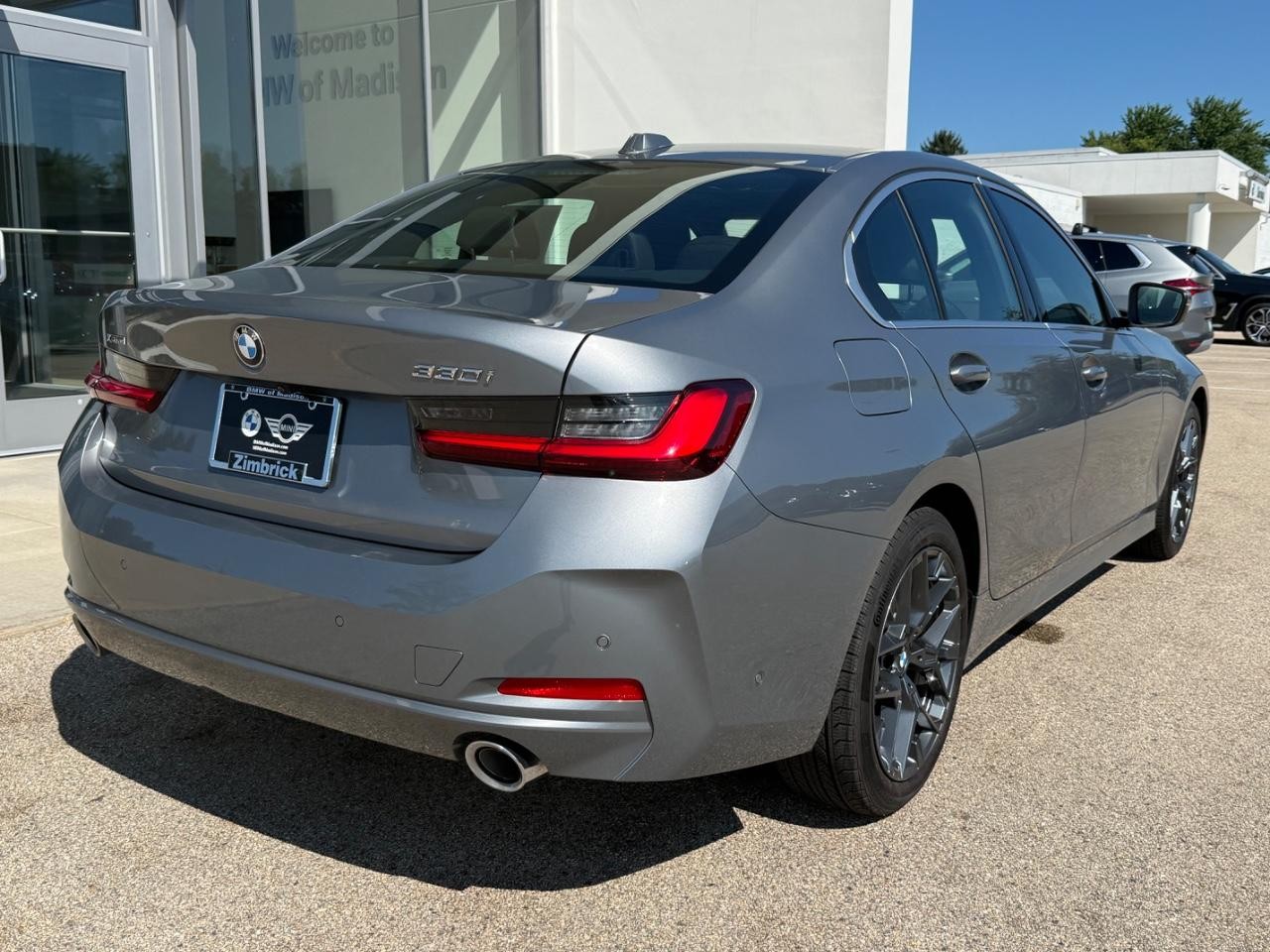 BMW 3 Series Vehicle Image 03