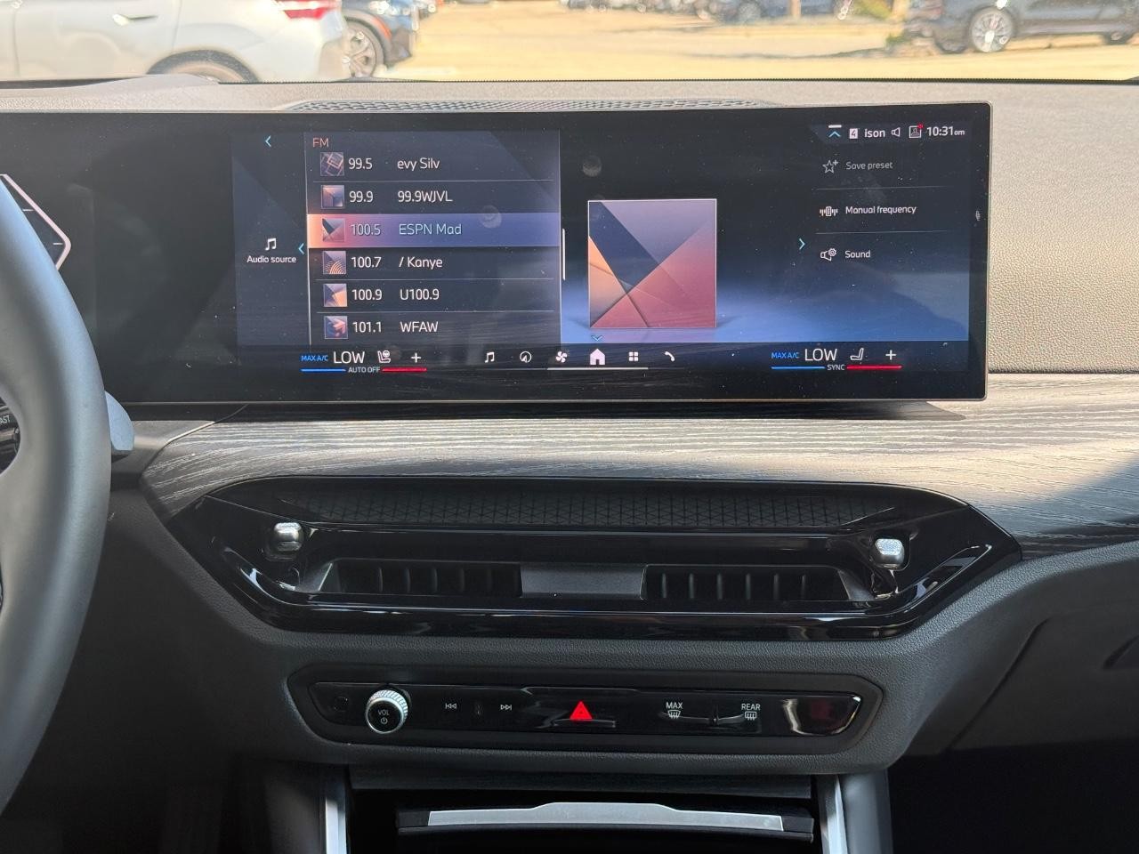 BMW 3 Series Vehicle Image 12