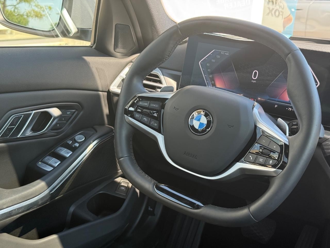 BMW 3 Series Vehicle Image 14