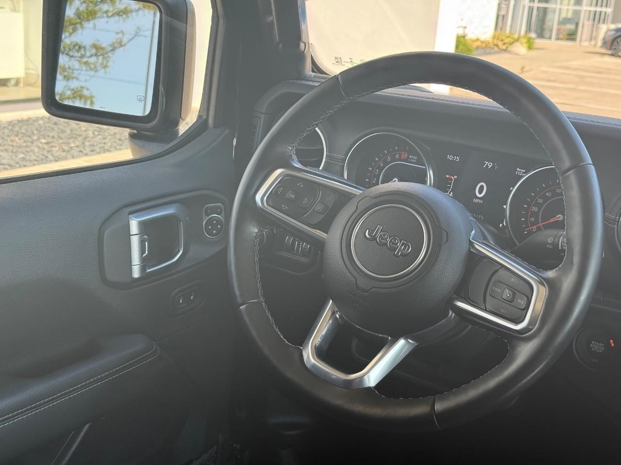 Jeep Gladiator Vehicle Image 14
