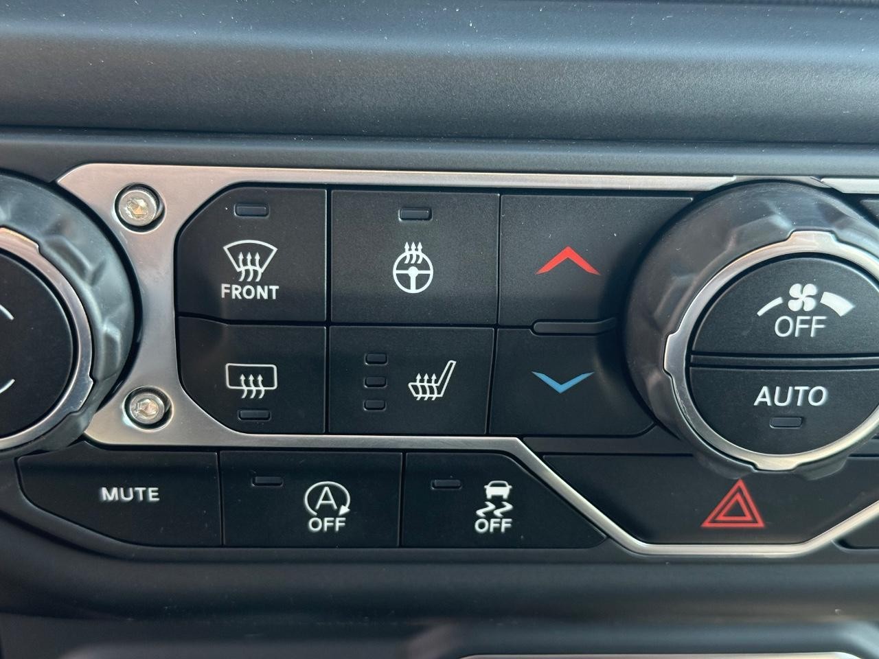 Jeep Gladiator Vehicle Image 20