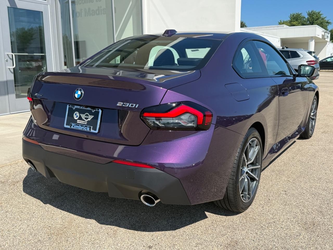 BMW 2 Series Vehicle Image 03
