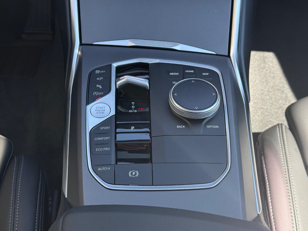 BMW 2 Series Vehicle Image 13