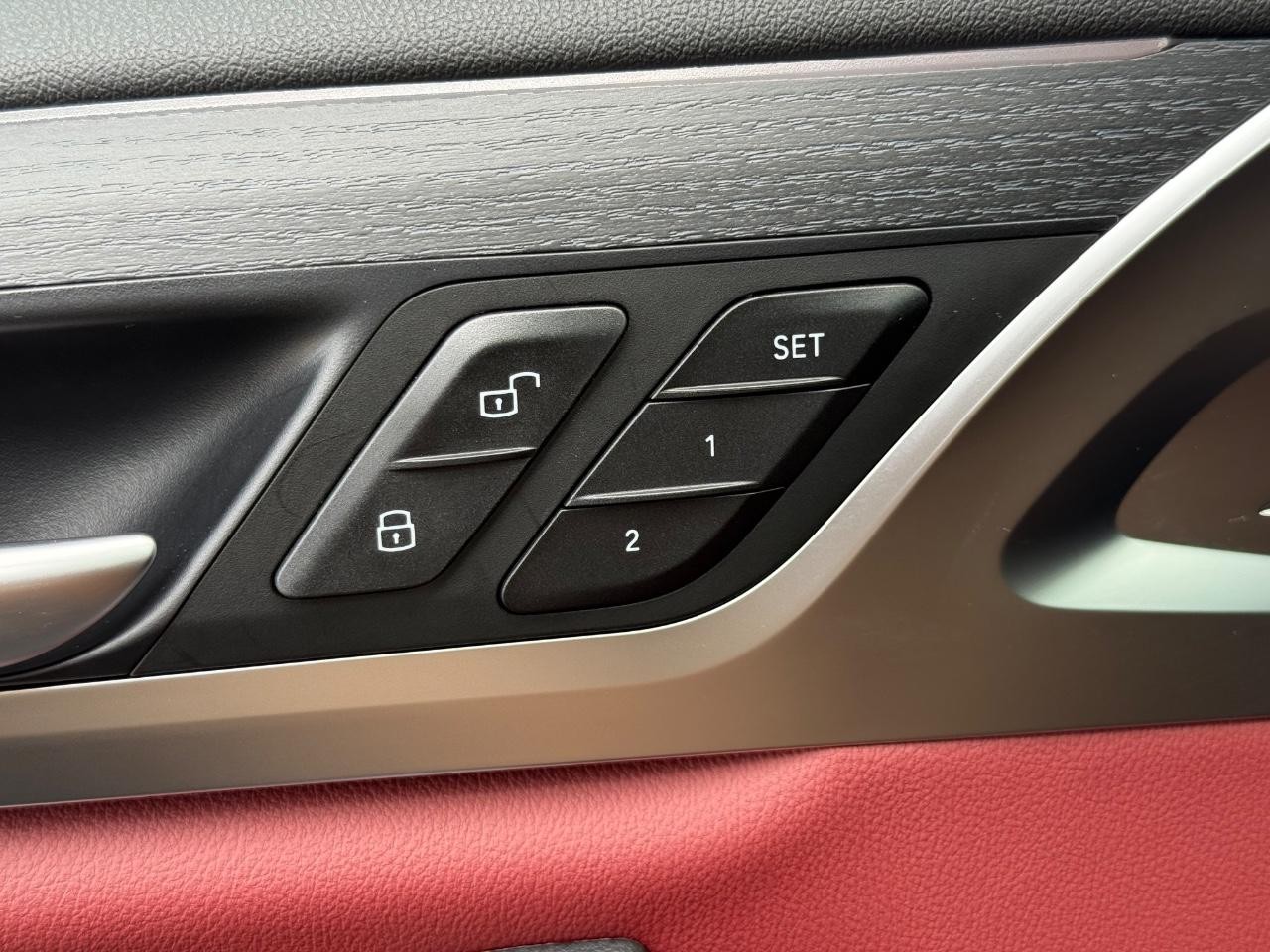 BMW X3 Vehicle Image 16