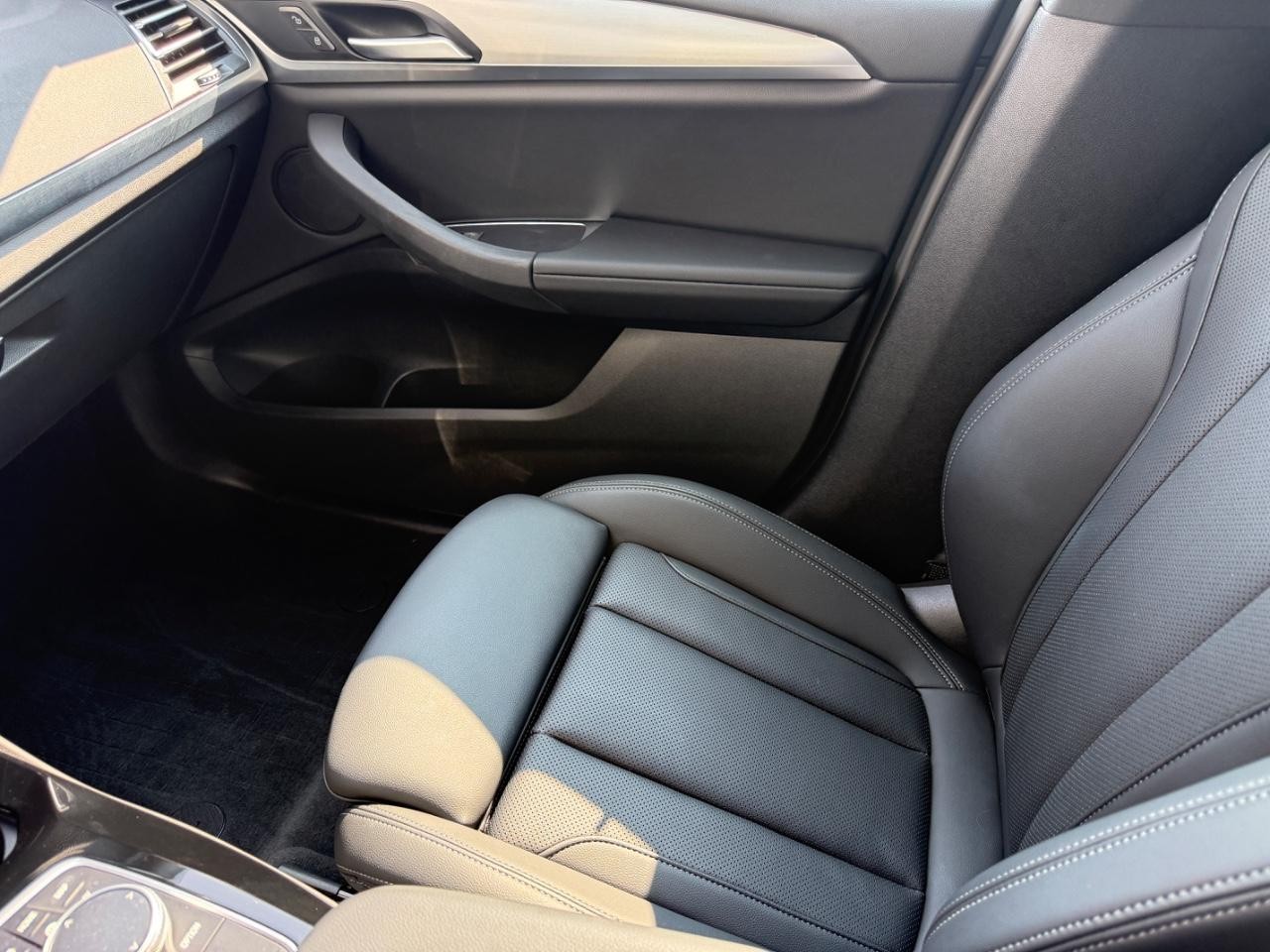 BMW X3 Vehicle Image 23