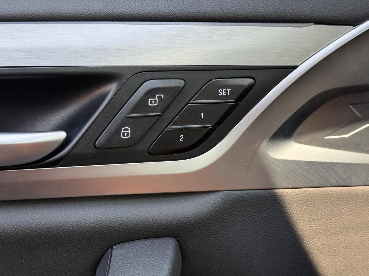 BMW X3 Vehicle Image 27