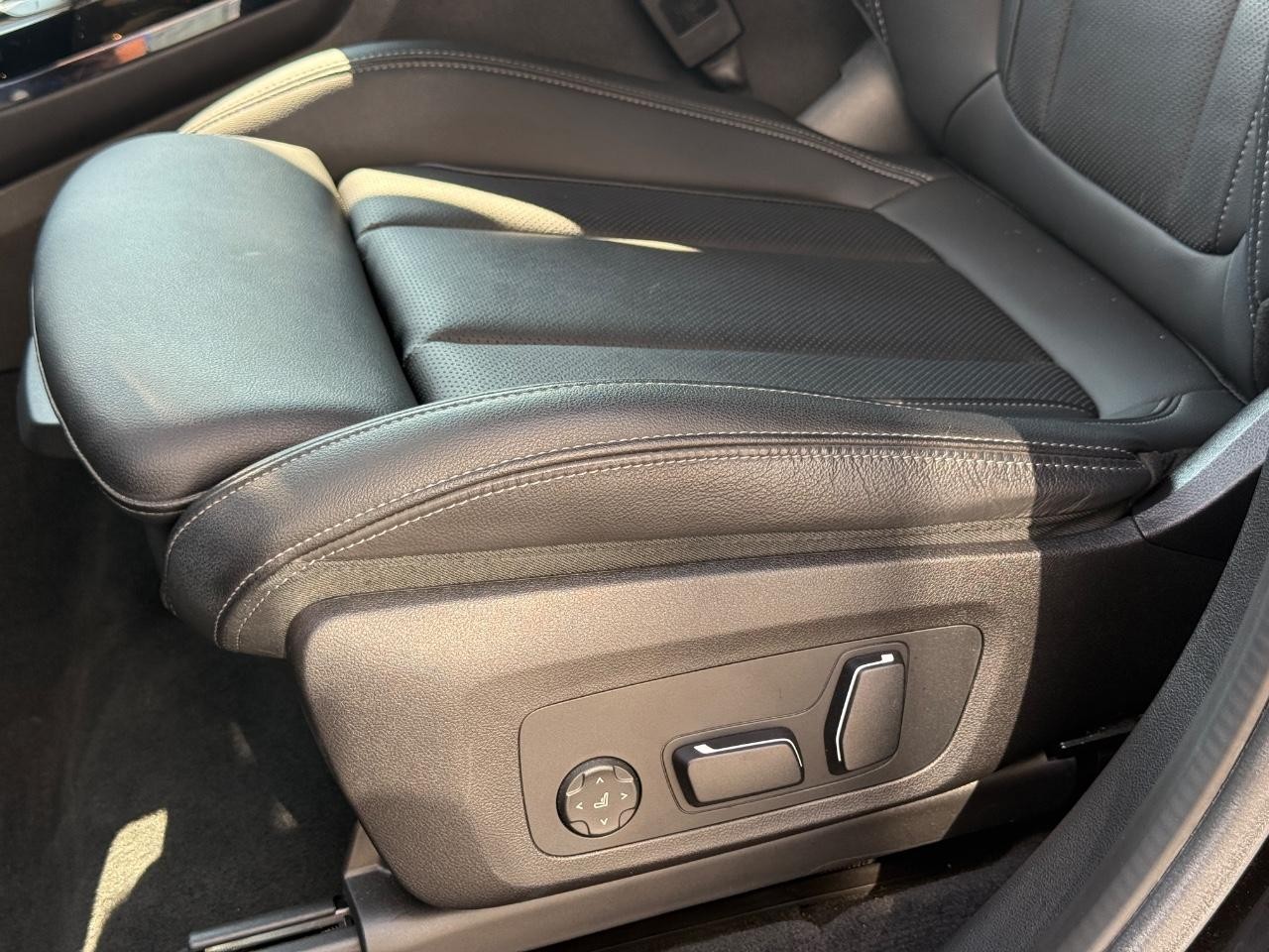 BMW X3 Vehicle Image 29