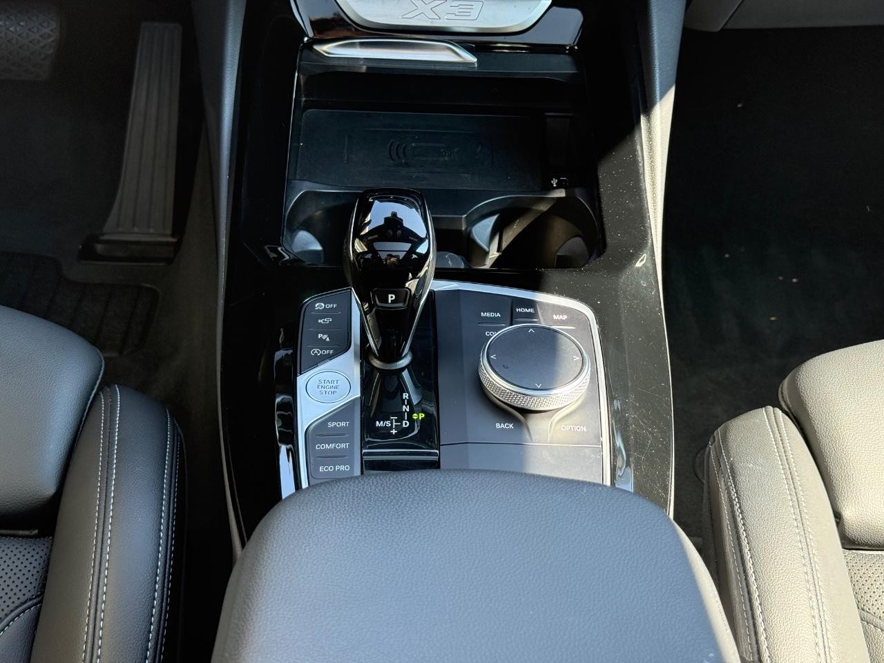 BMW X3 Vehicle Image 13