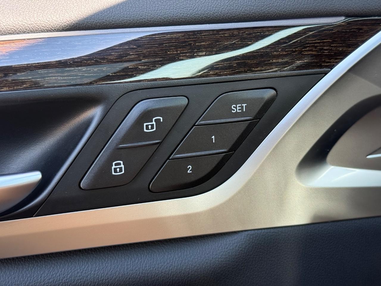 BMW X3 Vehicle Image 16