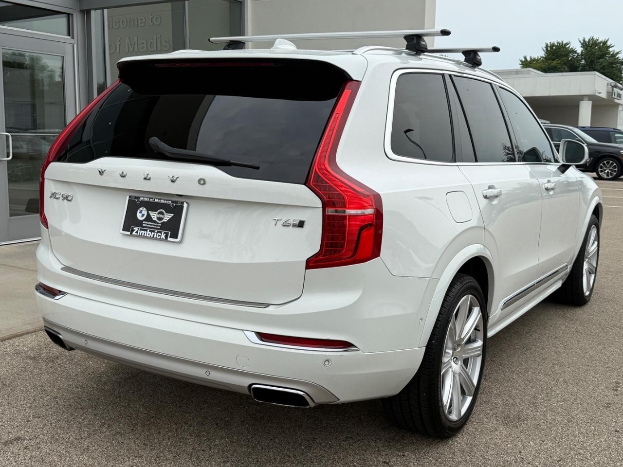 Volvo XC90 Vehicle Image 03