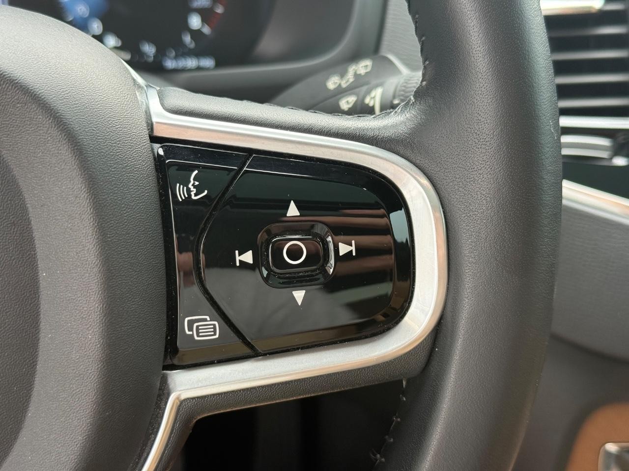 Volvo XC90 Vehicle Image 18
