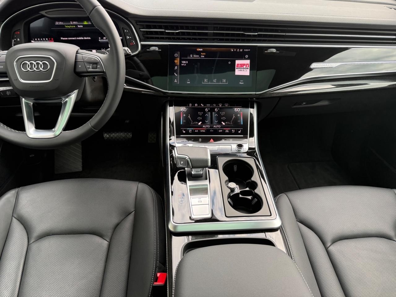 Audi Q8 Vehicle Full-screen Gallery Image 11