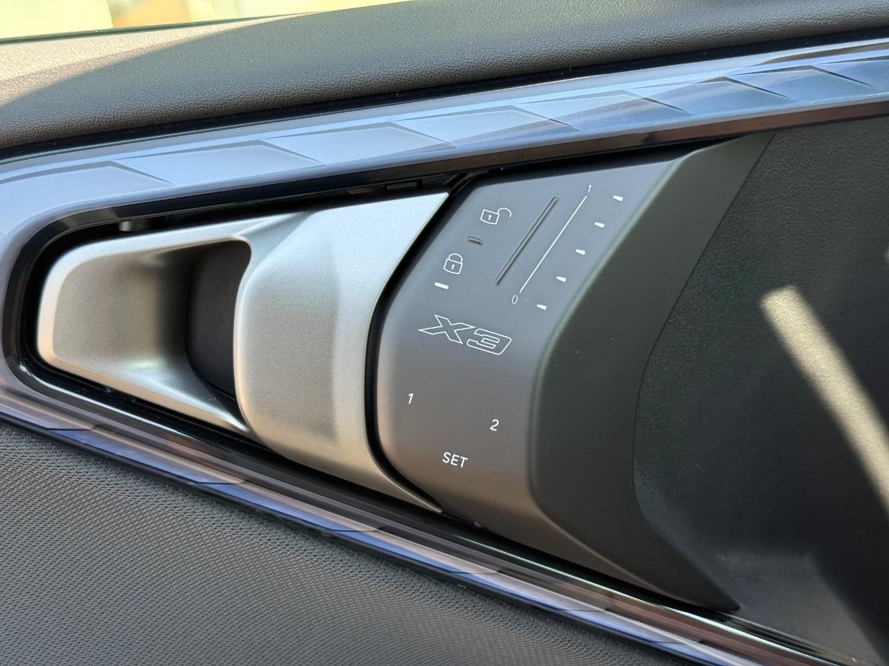 BMW X3 Vehicle Image 11