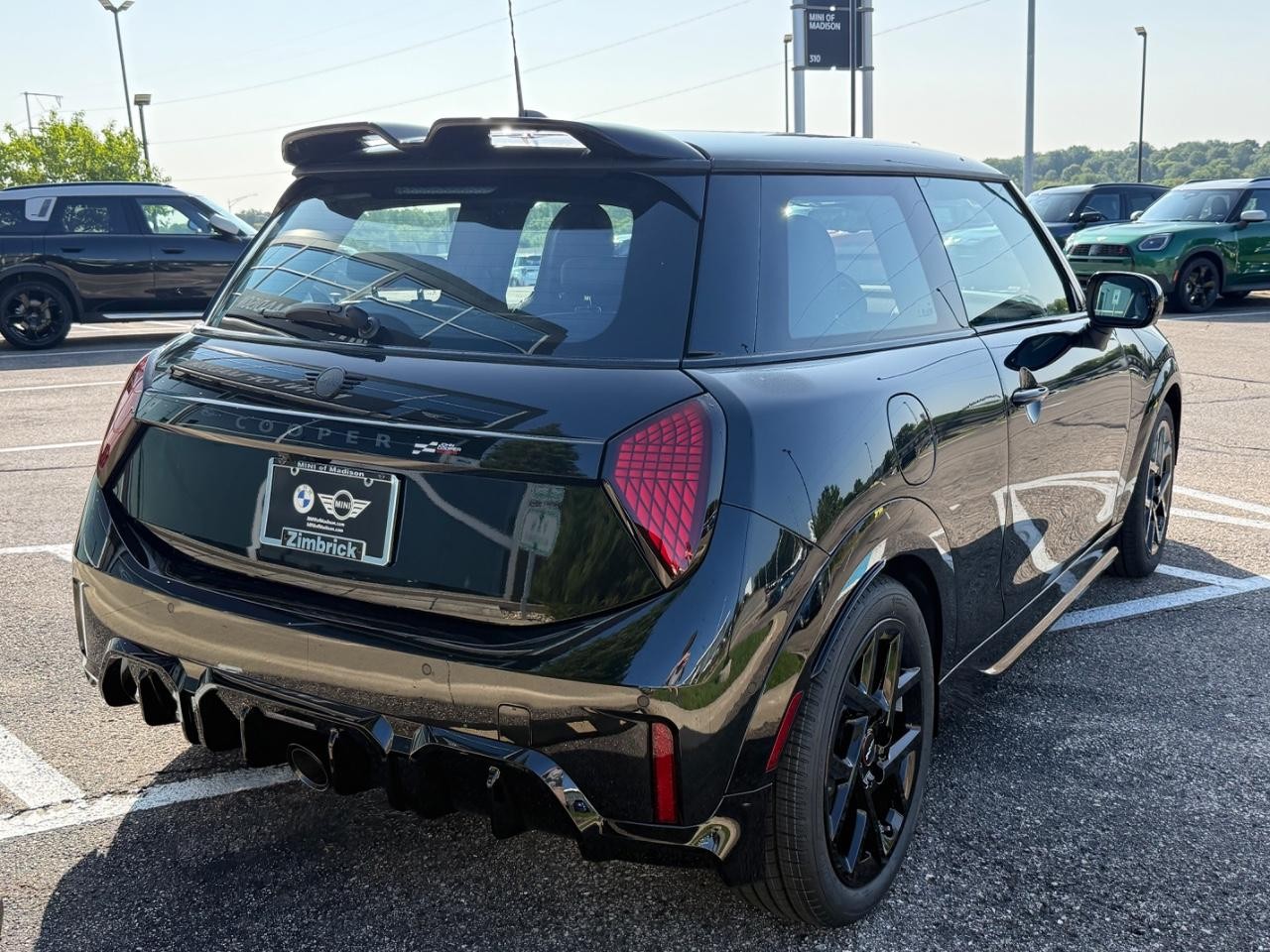MINI 3 Door Vehicle Image 03