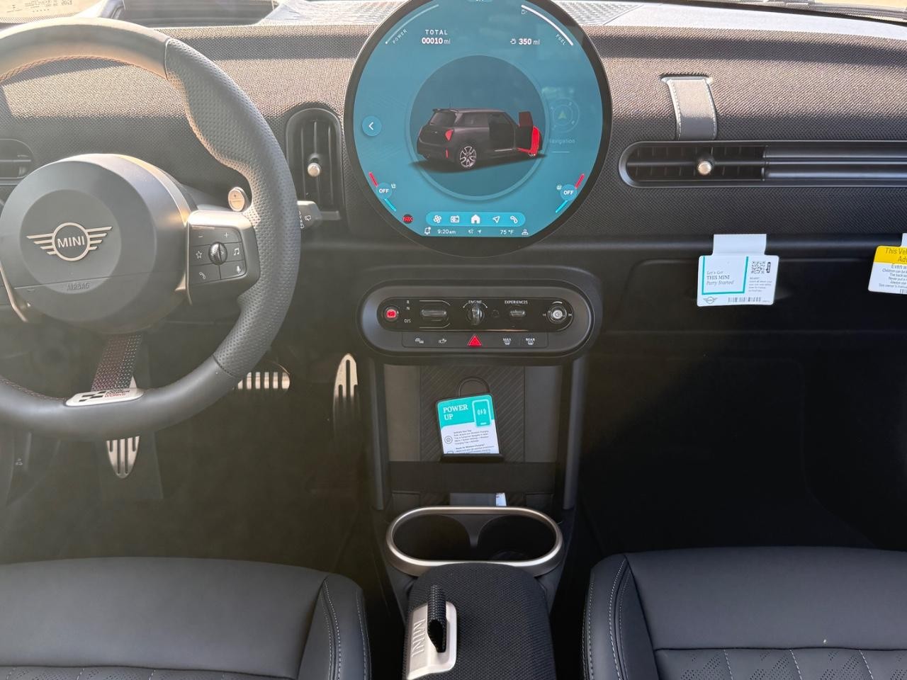 MINI 3 Door Vehicle Image 06