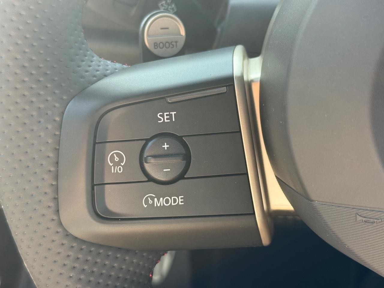 MINI 3 Door Vehicle Image 10