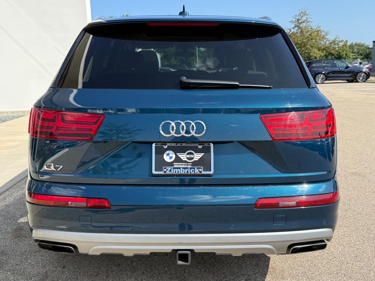 Audi Q7 Vehicle Image 04