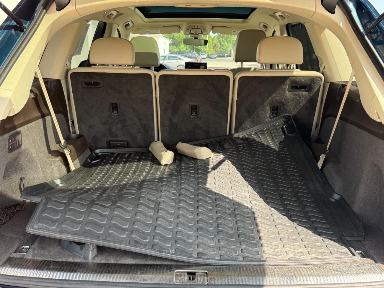Audi Q7 Vehicle Image 05