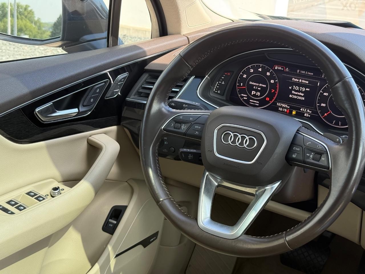 Audi Q7 Vehicle Image 14