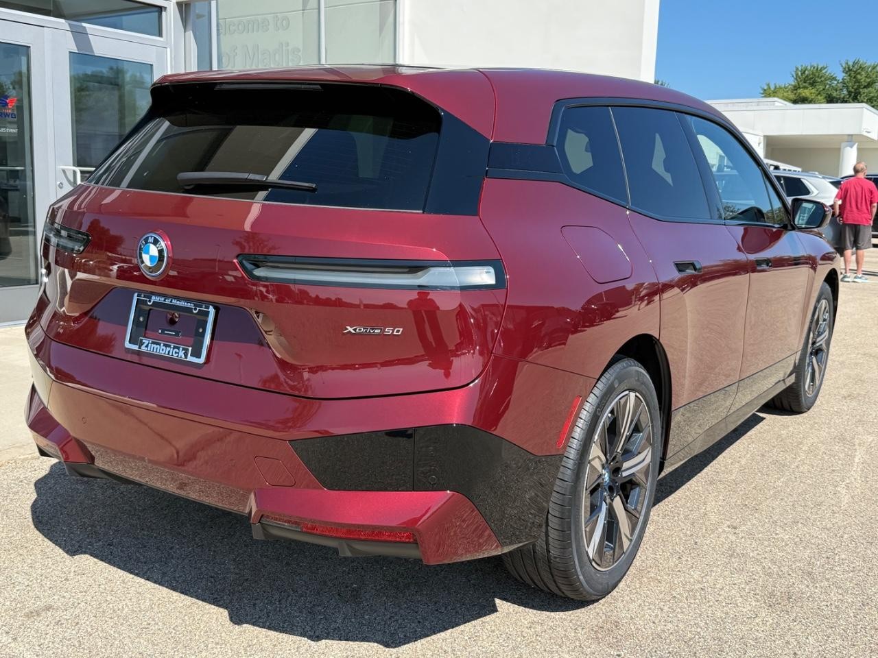 BMW iX Vehicle Image 03