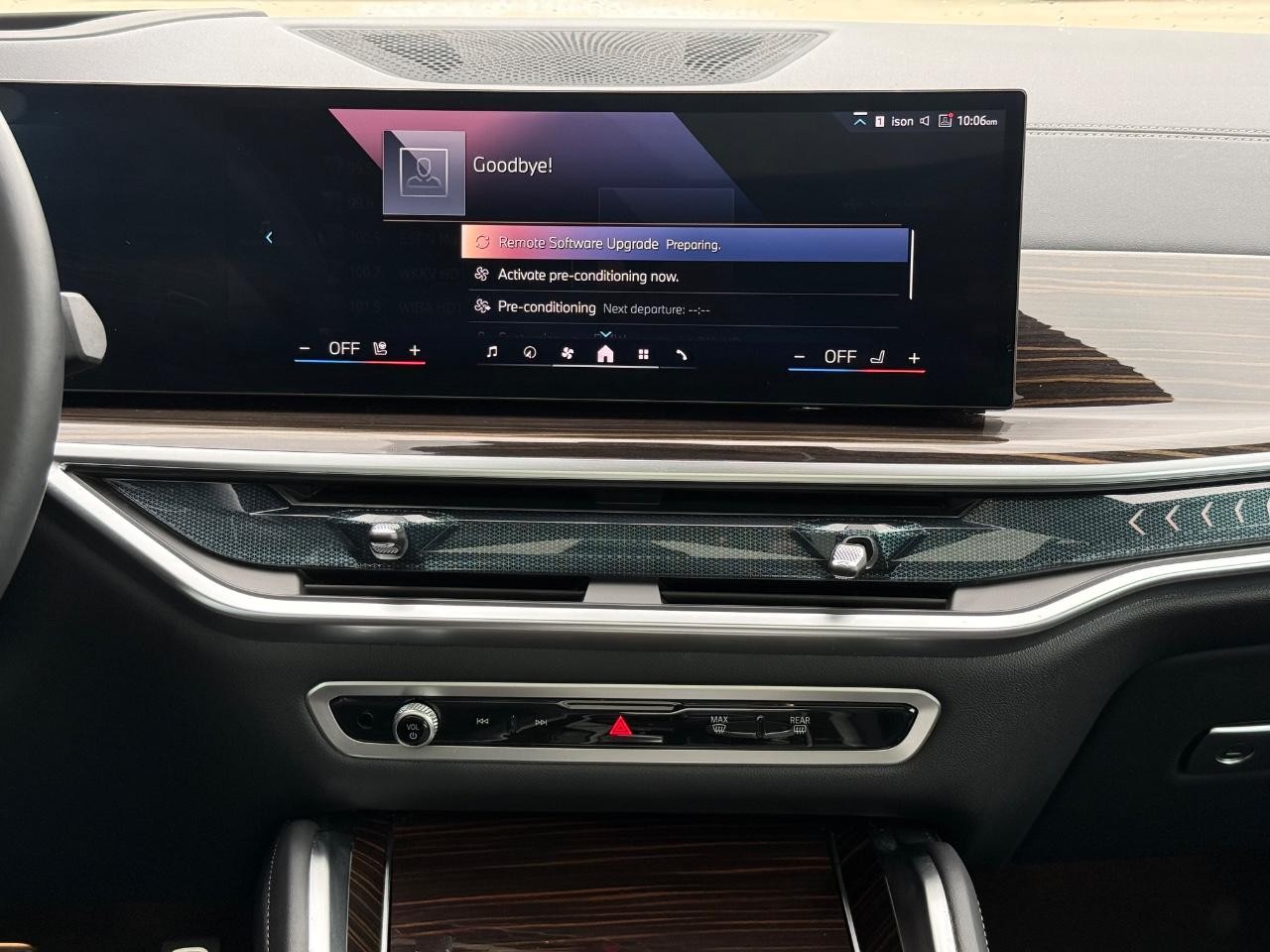 BMW X6 Vehicle Image 12