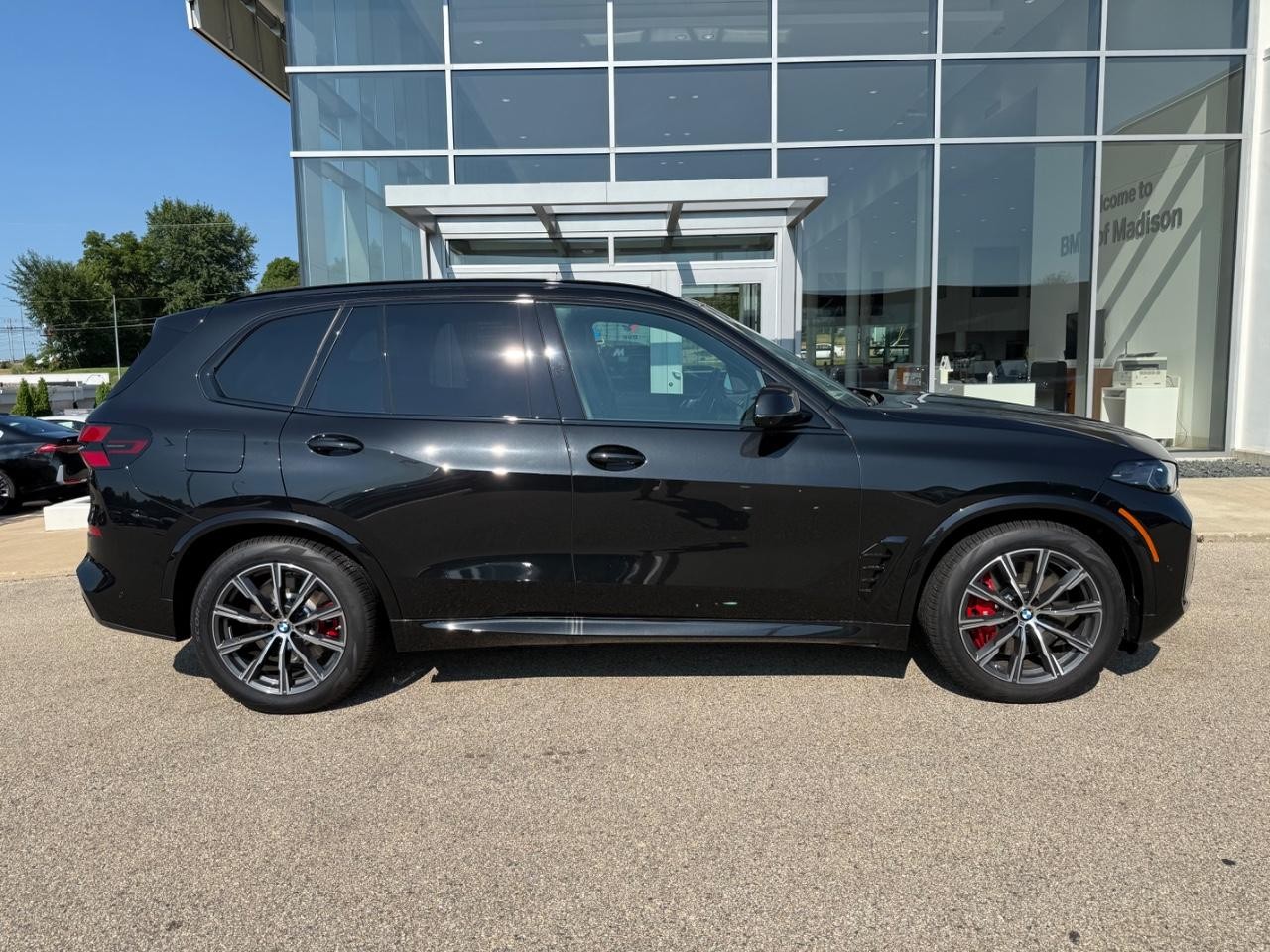 BMW X5 Vehicle Image 02