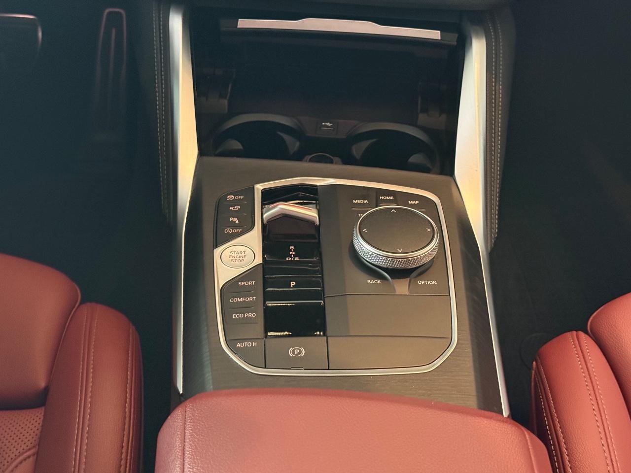 BMW 4 Series Vehicle Image 11